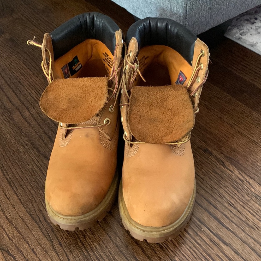 Timberland size 9 boots